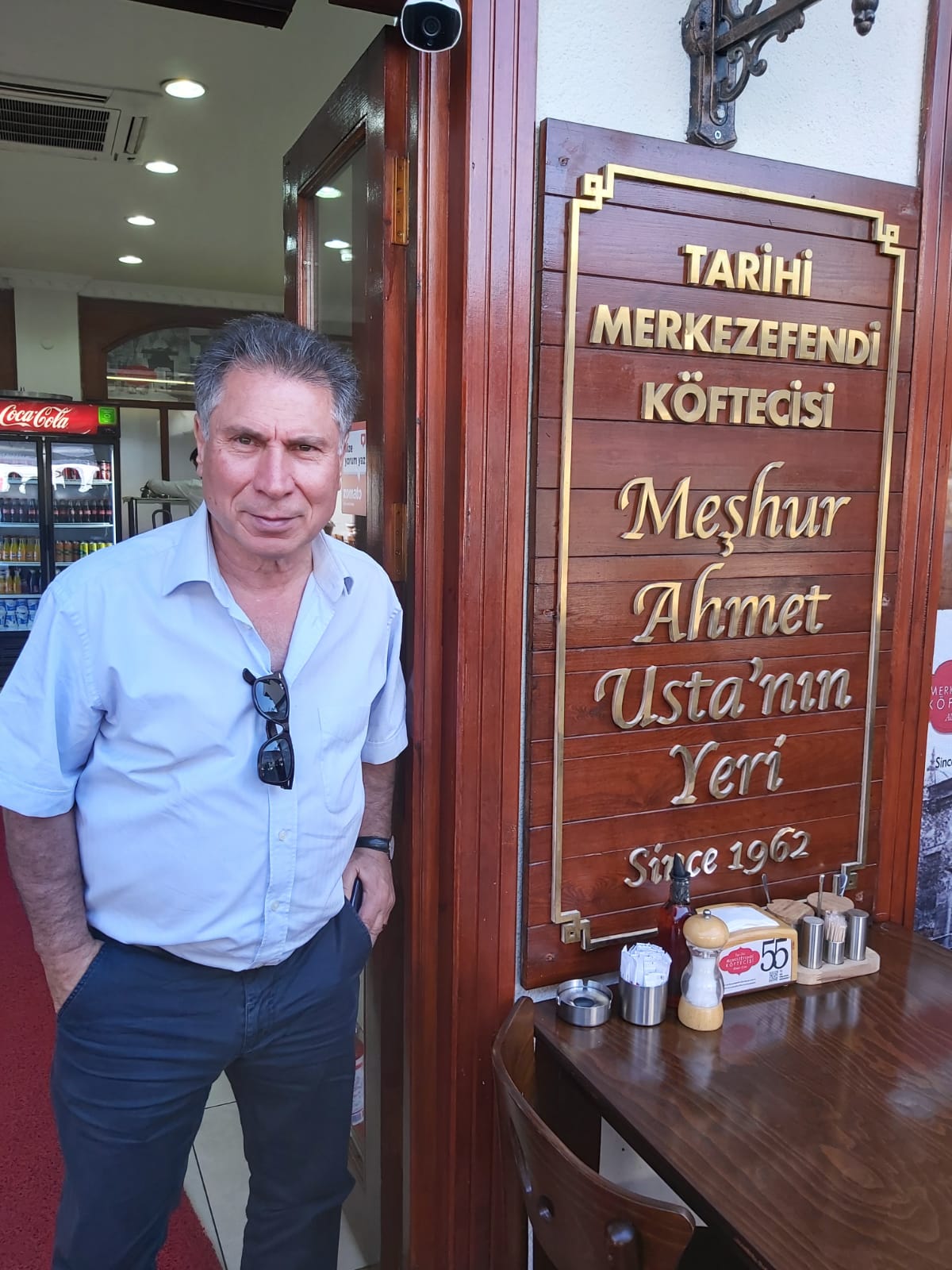 Ahmet Usta - Tarihi Merkezefendi Köftecisi | Galeri